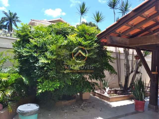 FJM IMÓVEIS Vende: Casa de 226m² em Maravista, Niterói: 3 quartos, 2 suítes, 4 banheiros por R$ 980.000 para venda