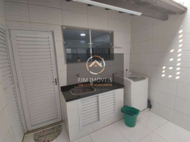 FJM IMOVEIS VENDE Vendo uma linda casa em condomínio fechado com porteiro 24h  Condomínio com loja de conveniência.  Onibus na porta para centro de são gonçalo, Alcantara, Niteroi e Rio de janeiro   T