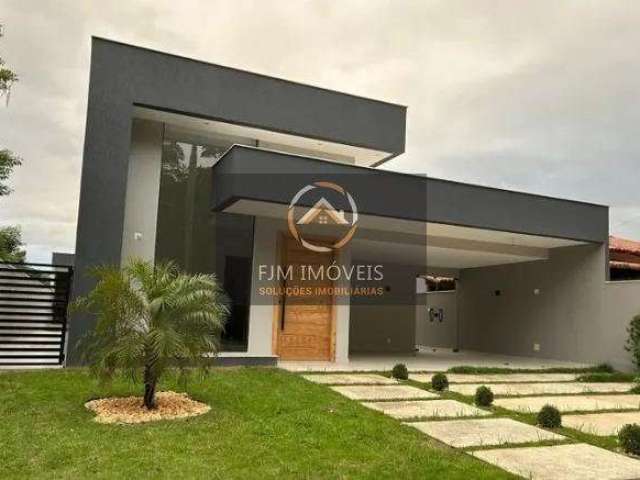 FJM Imóveis vende: Casa em Condomínio em Itaipuaçu: 5 Quartos, 2 Suítes - R$ 730 mil