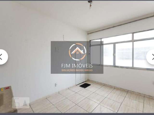 FJM IMÓVES vende, Kitnet/Conjugado em Niterói: 1 Dormitório à Venda por R$130.000