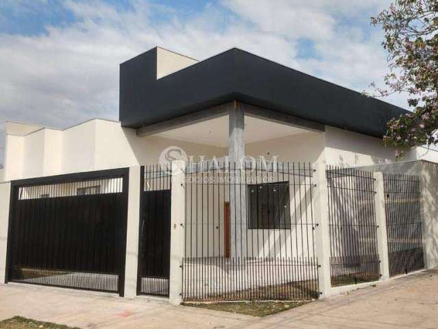 Casa à venda em Maringá, Jardim Monte Rei, com 3 quartos, com 157 m²