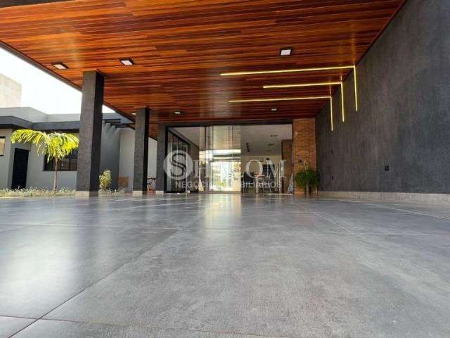 Casa à venda em Maringá, Jardim Munique, com 3 suítes, com 280 m²