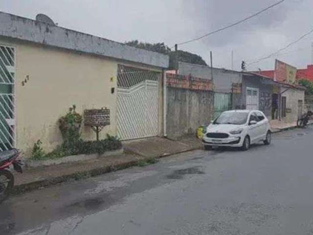 Vendo casa Espaçosa de 3 Quartos com Suítes e Ponto Comercial!