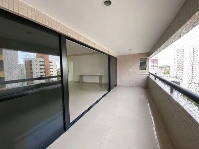 Apartamento venda possui 156 metros com 4 quartos sendo 3 suítes com 2 vgs no Parnamirim - Recife - PE