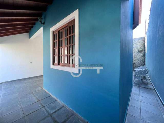 Casa com 3 dormitórios à venda, 104 m² por R$ 395.000,00 - Centro - Peruíbe/SP