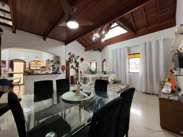 Casa com 3 dormitórios à venda, 182 m² por R$ 650.000,00 - Jardim Imperador - Peruíbe/SP