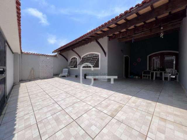 Casa com 3 dormitórios à venda, 120 m² por R$ 550.000,00 - Jardim Marcia - Peruíbe/SP