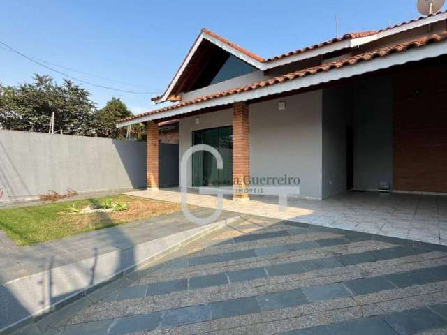 Casa com 3 dormitórios à venda, 137 m² por R$ 680.000,00 - Centro - Peruíbe/SP