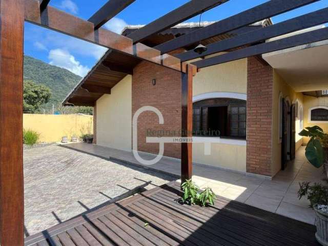 Casa com 3 dormitórios à venda, 150 m² por R$ 650.000,00 - Centro - Peruíbe/SP