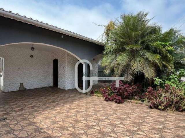 Casa com 3 dormitórios à venda, 146 m² por R$ 400.000,00 - Centro - Peruíbe/SP