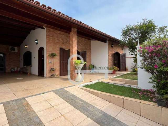 Casa com 4 dormitórios à venda, 240 m² por R$ 750.000,00 - Balneário Stella Maris - Peruíbe/SP