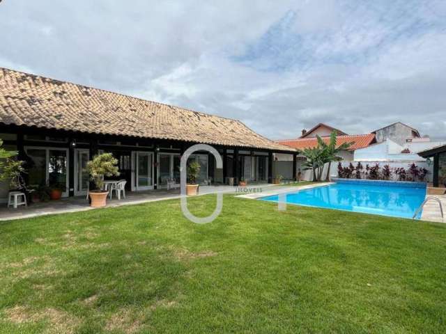 Casa com 4 dormitórios à venda, 354 m² por R$ 1.600.000,00 - Jardim Imperador - Peruíbe/SP