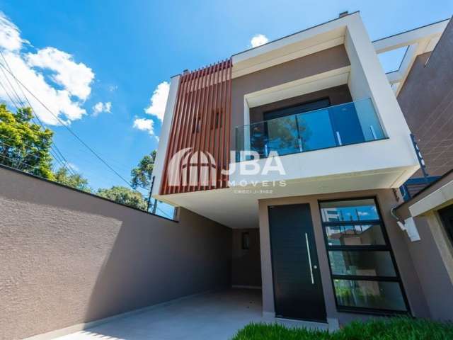 Triplex com terraço em ótima localização no Bacacheri/Jardim Social