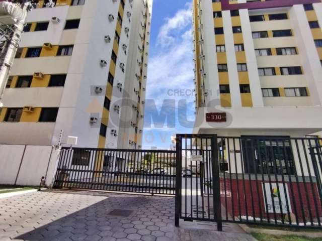 Apartamento no bairro Luzia