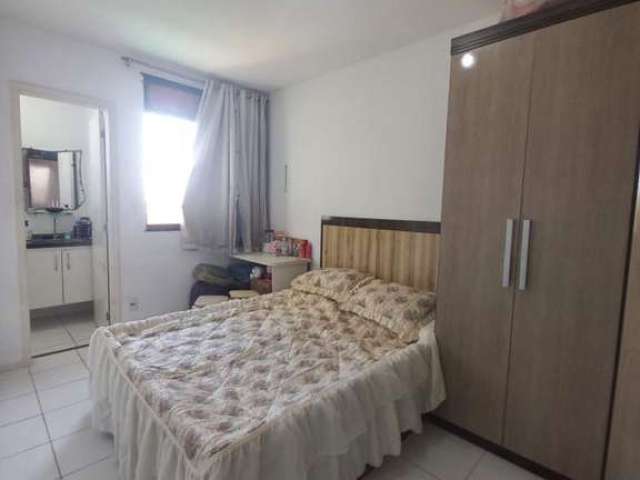 Apartamento no bairro Luzia