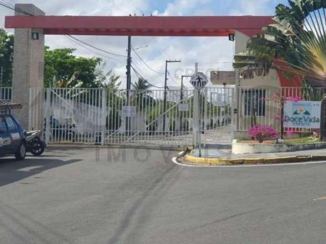 Casa em Condomínio no bairro Rosa Elze