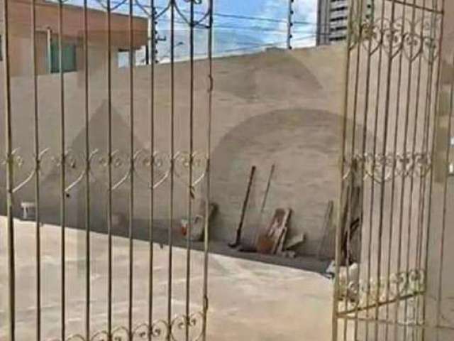 Casa Para Vender com 3 quartos 1 suítes no bairro Atalaia em Aracaju