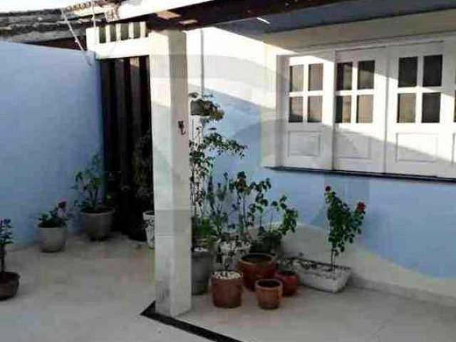 Casa Para Vender com 3 quartos 3 suítes no bairro Aeroporto em Aracaju