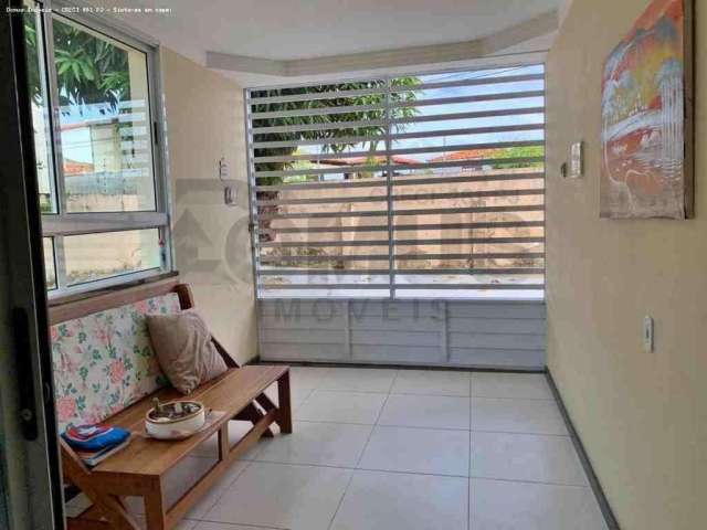 Casa Para Vender com 4 quartos 2 suítes no bairro Farolândia em Aracaju