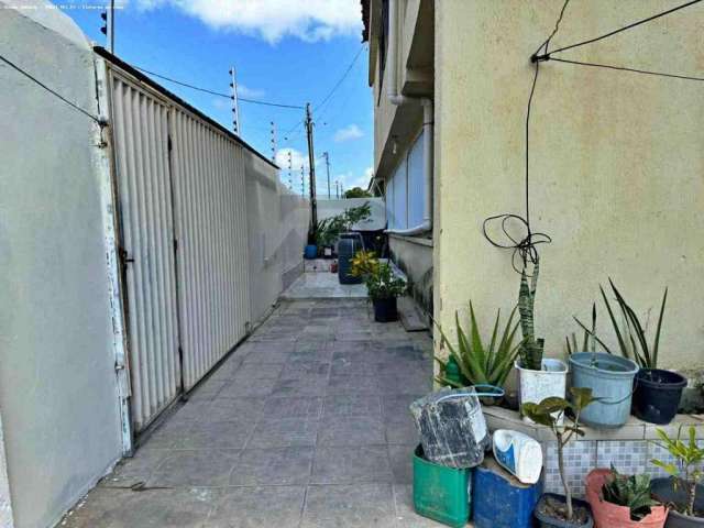 Casa Para Vender com 4 quartos 2 suítes no bairro Luzia em Aracaju