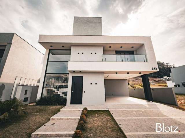 Casa de Luxo com 5 Dormitórios à Venda no Condomínio Exclusivo Norte da Ilha Florianópolis