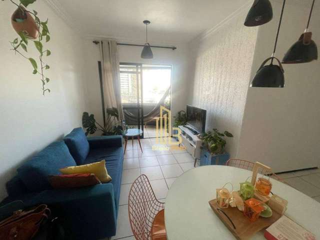 Apartamento com 2 dormitórios à venda, 59 m² por R$ 350.000 - Meireles - Fortaleza/CE