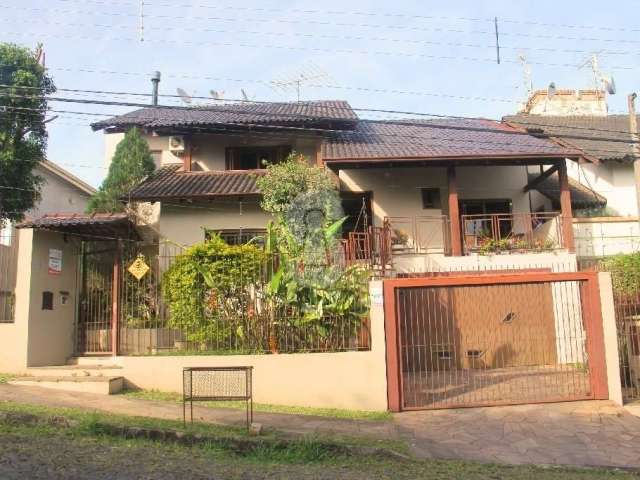 Casa com 4 quartos à venda no Jardim das Acácias, São Leopoldo  por R$ 800.000