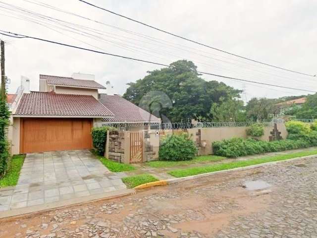 Casa com 4 quartos à venda no Pinheiro, São Leopoldo  por R$ 1.050.000