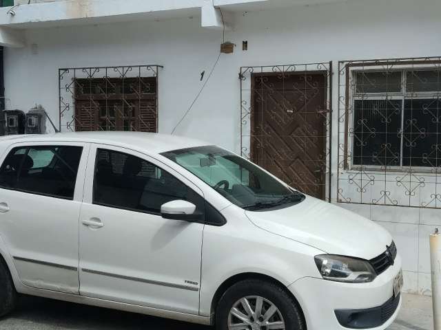 Casa em Itapuã térreo oportunidade!