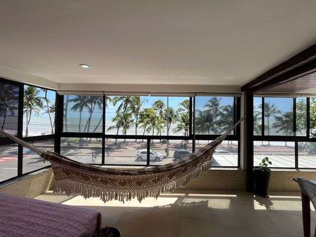 Excelente apartamento de 02 quartos, 94m² a venda frente mar de Cabo Branco - PB