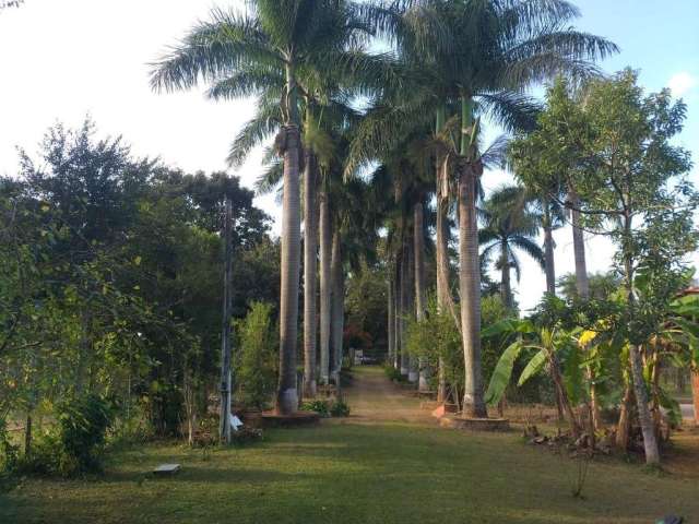 Chácara para Venda em Mococa, Jardim Riachuelo, 3 dormitórios, 2 suítes, 2 banheiros, 20 vagas