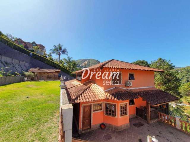 Casa com 4 dormitórios à venda, 262 m² por R$ 1.500.000,00 - Albuquerque - Teresópolis/RJ