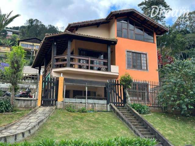 Casa com 3 dormitórios à venda, 212 m² por R$ 990.000,00 - Parque do Imbui - Teresópolis/RJ