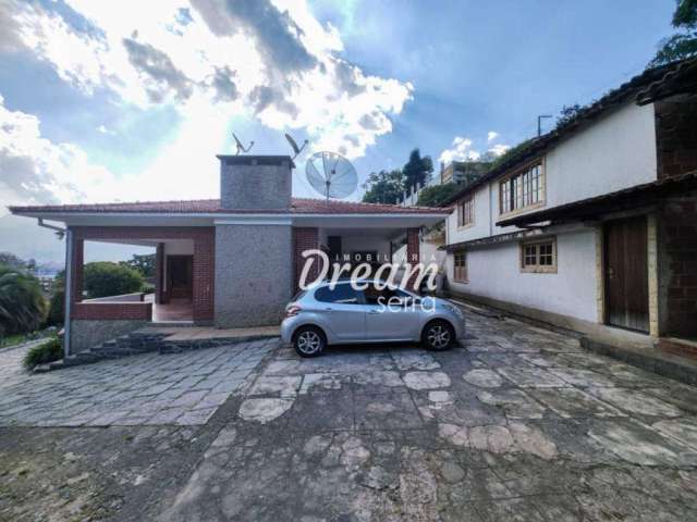 Casa com 4 dormitórios à venda, 260 m² por R$ 900.000,00 - Araras - Teresópolis/RJ