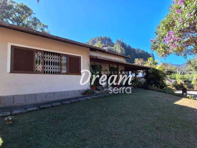 Casa com 3 dormitórios à venda, 232 m² por R$ 1.570.000,00 - Bom Retiro - Teresópolis/RJ