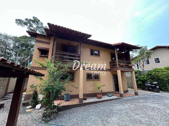 Casa com 3 dormitórios à venda, 250 m² por R$ 890.000,00 - Panorama - Teresópolis/RJ