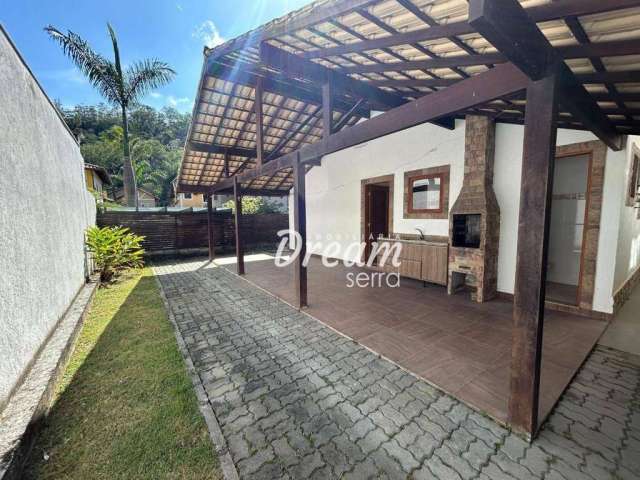 Casa com 3 dormitórios à venda, 160 m² por R$ 890.000,00 - Cascata do Imbuí - Teresópolis/RJ