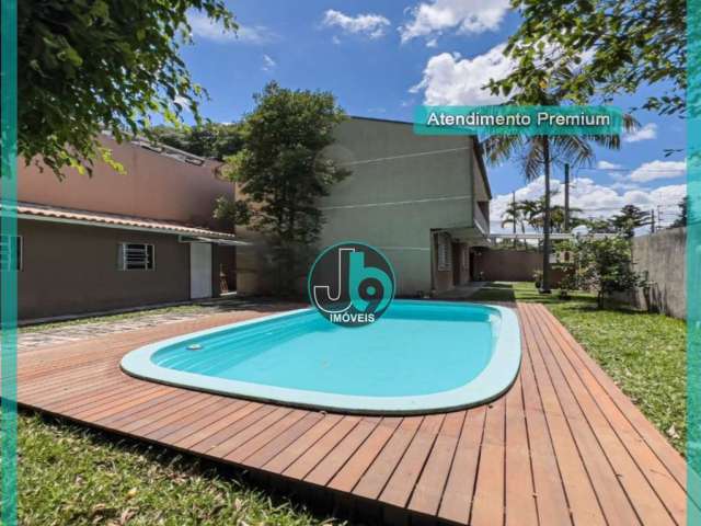 Casa Comercial/Residencial Alugar e Vender Hugo Lange 190m² com Piscina, 3 quartos sendo uma Suíte e 4 Vagas de Garagem