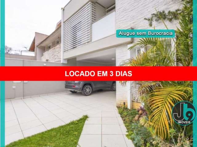 Sobrado/Casa Alugar Hugo Lange 210m² Semi mobiliado Com 3 Quartos Sendo 1 Suíte com Closet e 2 Vagas de Garagem