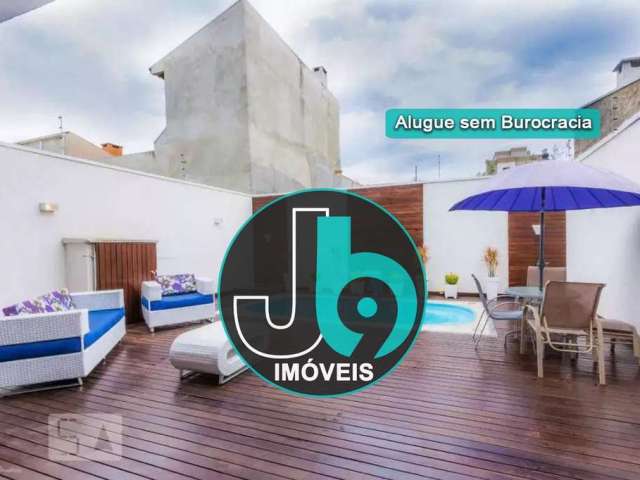 Sobrado/Casa Alugar e Vender São José dos Pinhais 350m² 3 quartos, banheira de hidromassagem e área de lazer com churrasqueira e piscina