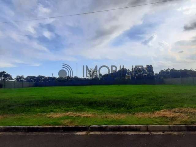 Terreno à venda com 1.044 m² no Condomínio Jardim Indaiatuba Golf, na cidade de Indaiatuba/SP.