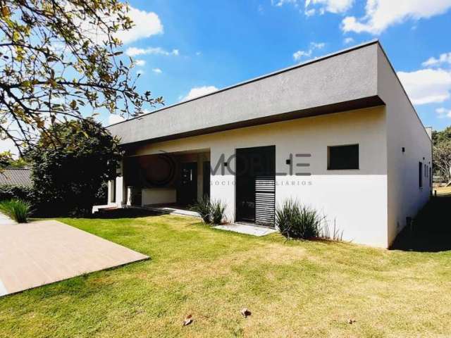 Casa com três suítes no condomínio Terras de Itaici na cidade de Indaiatuba.