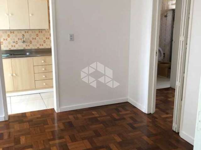 Apartamento com 1 quarto à venda na Rua Santana, 1670, Farroupilha, Porto Alegre por R$ 185.000