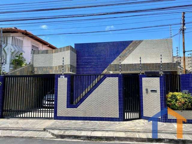 Casa a venda no bairro Luzia