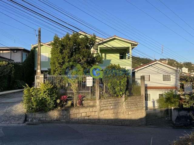 Casa à venda para investimento no bairro Fazenda Santo Antônio, São José –