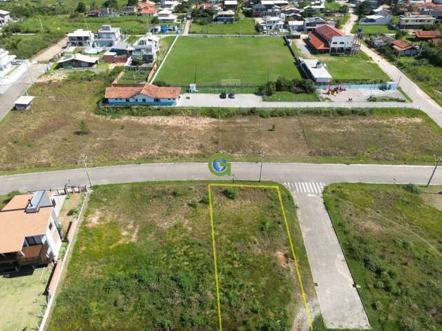 Excelente terreno de esquina à venda no Lot. Mares de Garopaba, Praia da Gamboa!