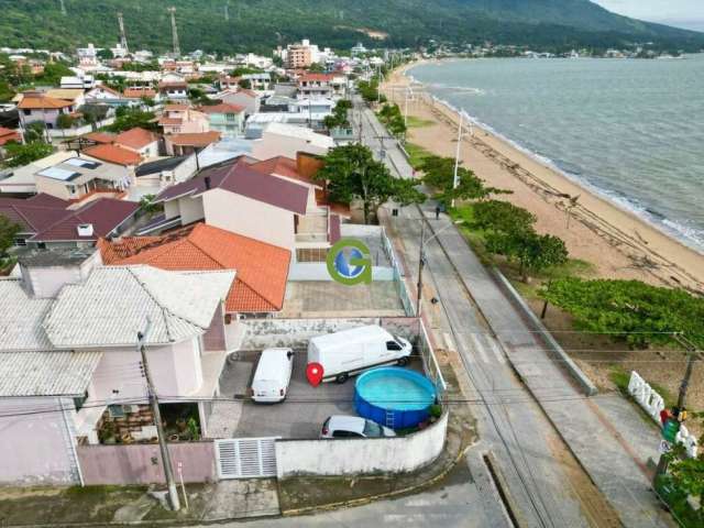 Casa à venda na Praia de Fora Palhoça com vista mar.