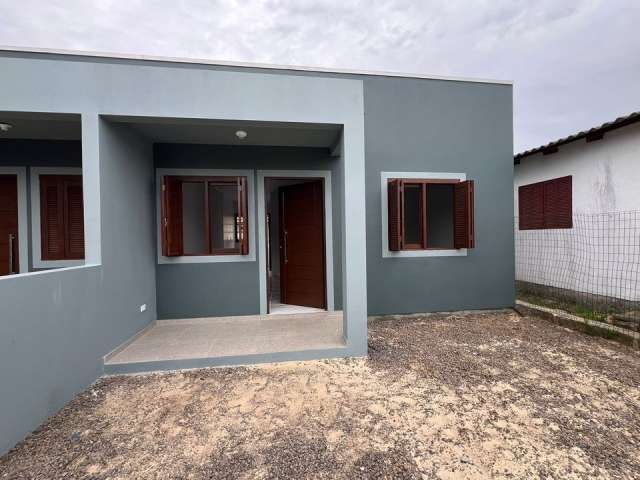 Casa nova 2 dormitórios em salinas, 400 metros da praia