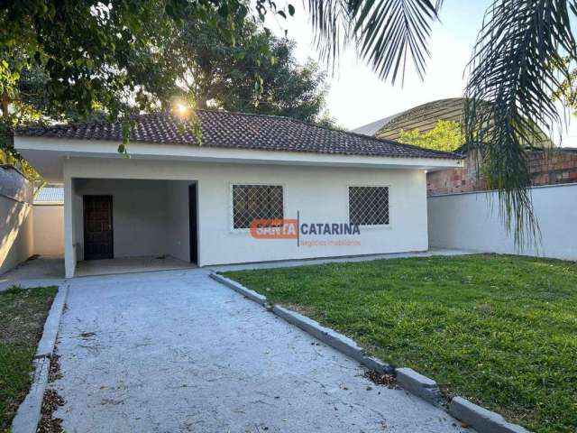 Casa com 2 dormitórios à venda, por R$ 600.000 - Centro - Camboriú/SC