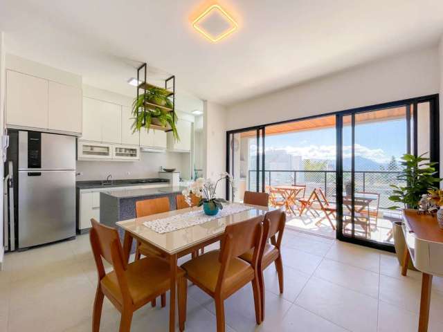 Apartamento - Padrão, para Venda em Ubatuba/SP